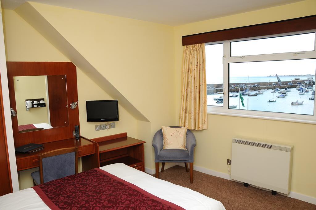 Dolphin Hotel Gorey Exteriör bild