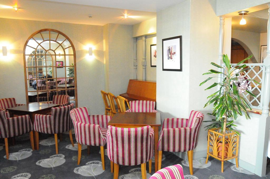 Dolphin Hotel Gorey Exteriör bild